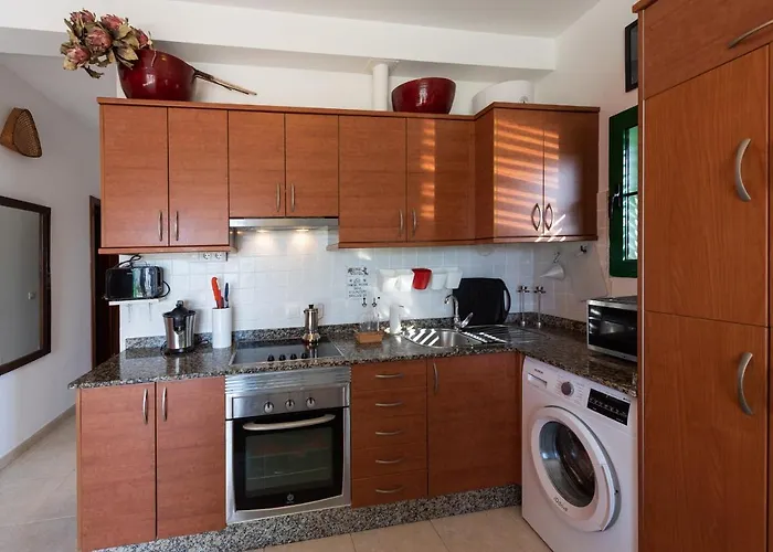 Eguzki Lore Playa Blanca (Lanzarote)